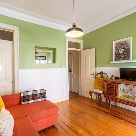 Spacious Apartment With Terrace At Graca Lisbon Luaran gambar