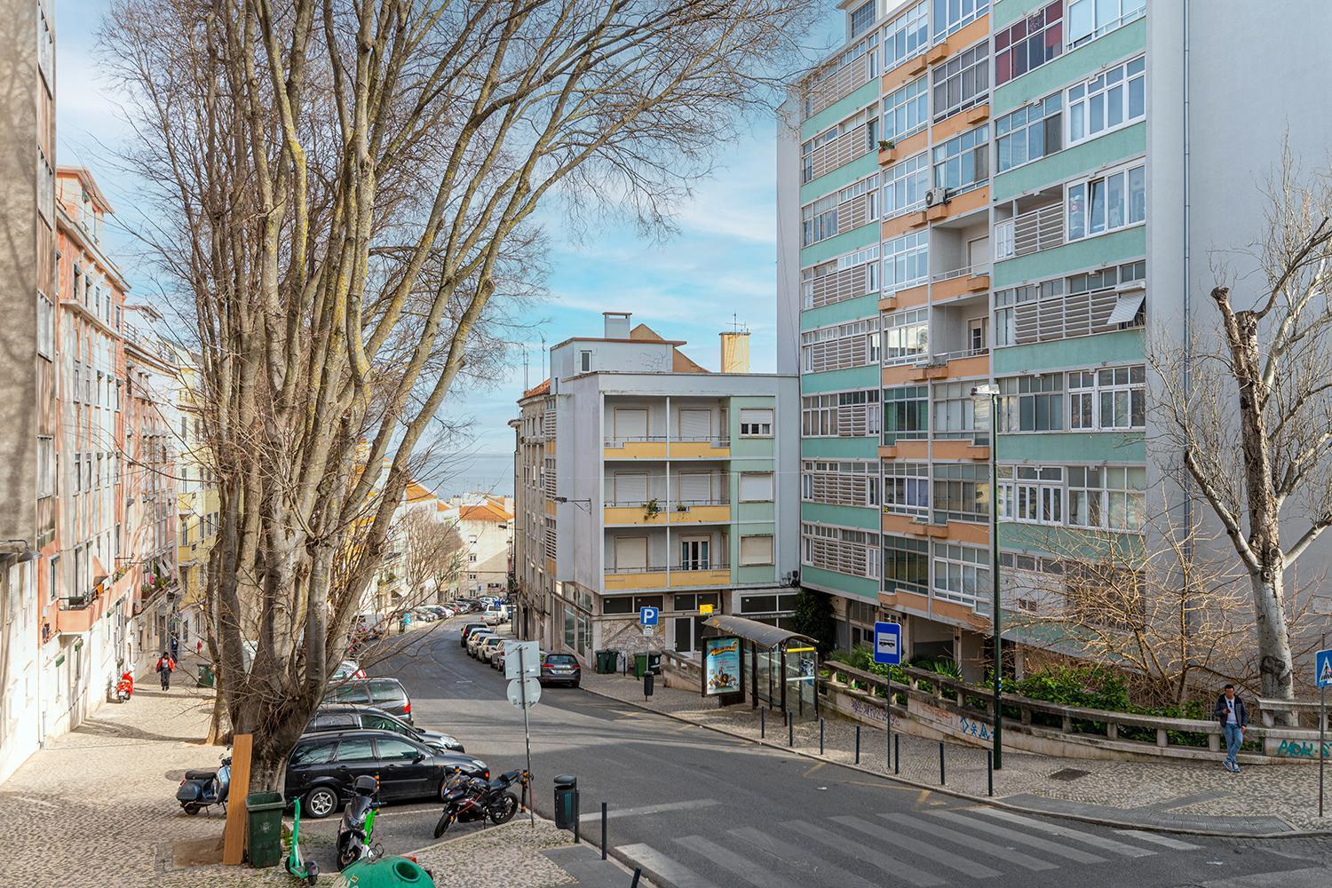 Spacious Apartment With Terrace At Graca Lisbon Luaran gambar